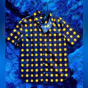 men’s shirt size small. never worn